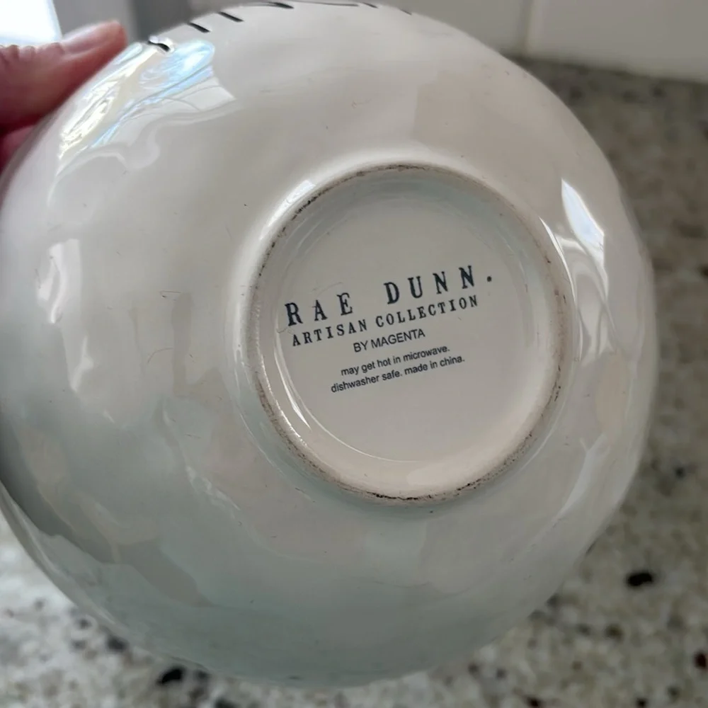Rae Dunn Artisan Collection “Pinch” bowl